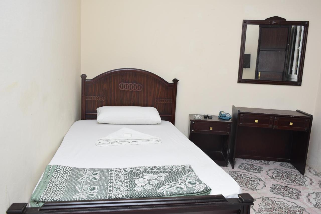 Egyptians Hostel Alessandria Esterno foto